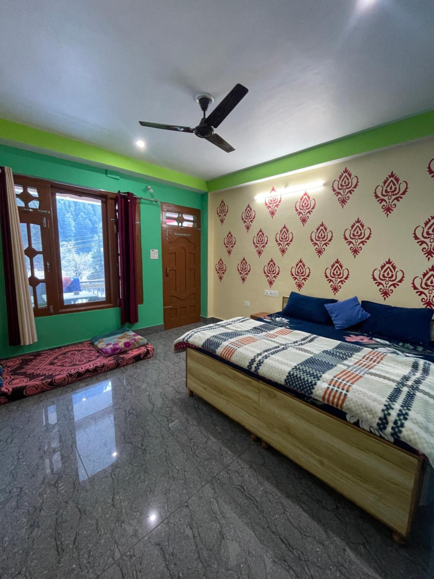Chojh Inn Guest House Kasol Exteriör bild
