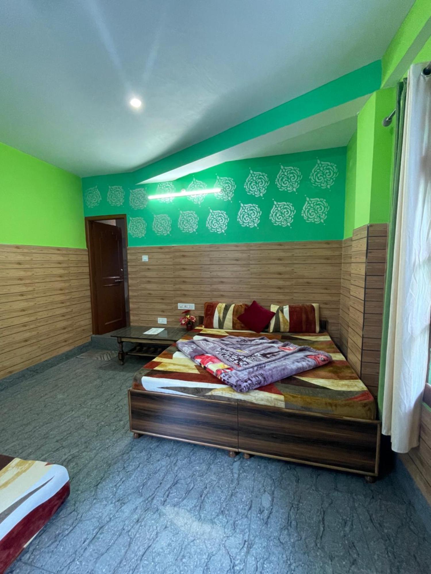 Chojh Inn Guest House Kasol Exteriör bild