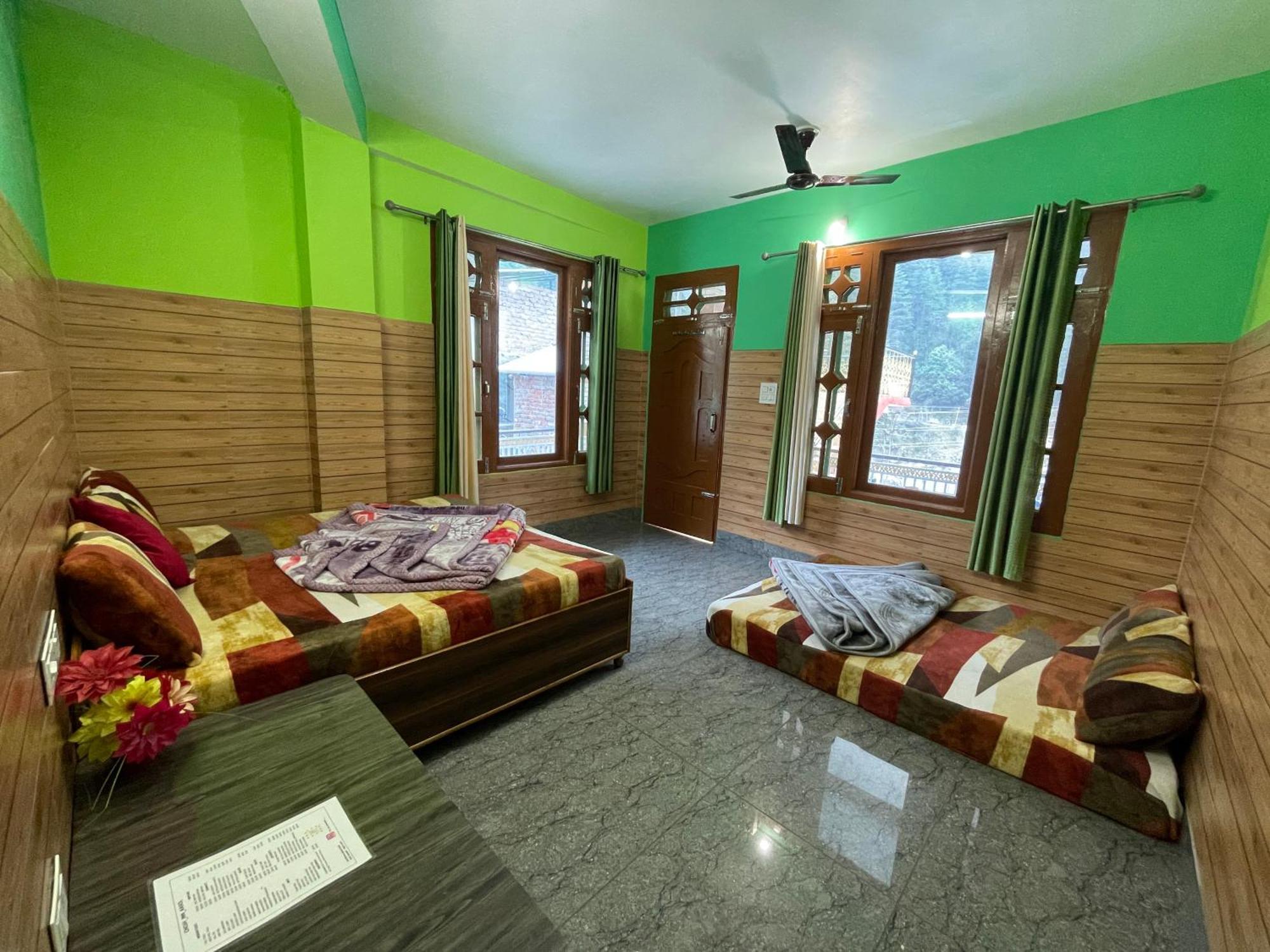 Chojh Inn Guest House Kasol Exteriör bild